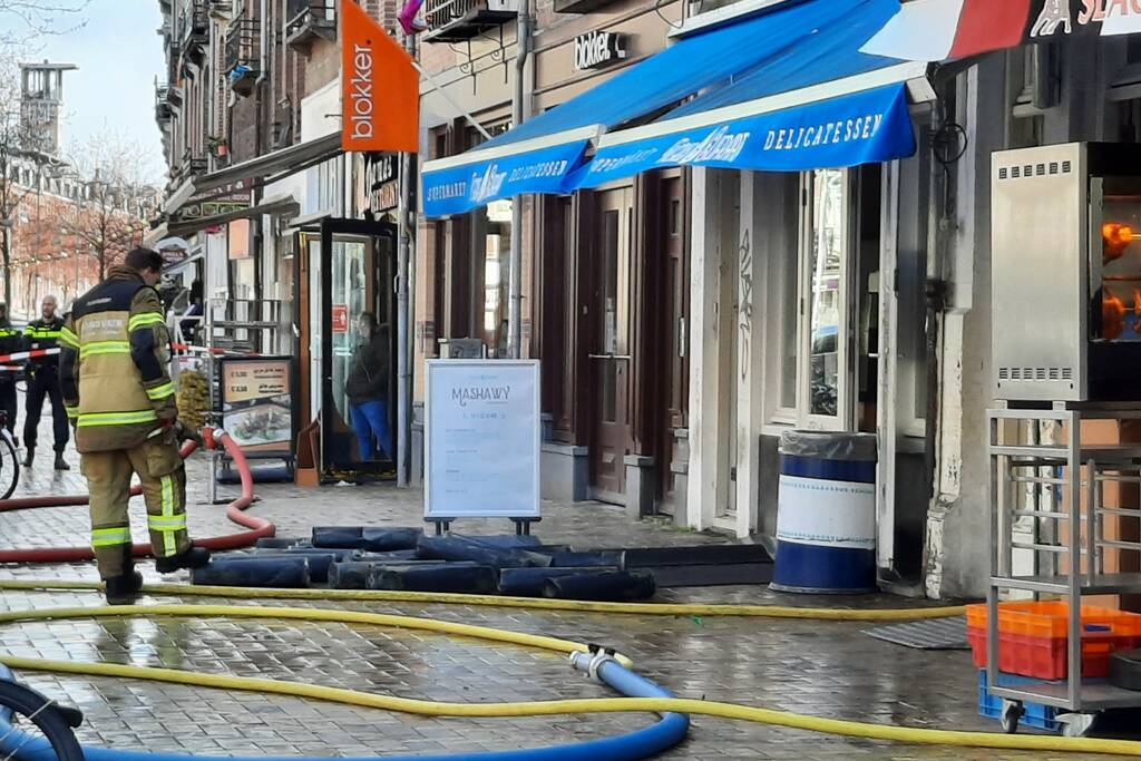 Gewonde bij hevige brand in horecazaak