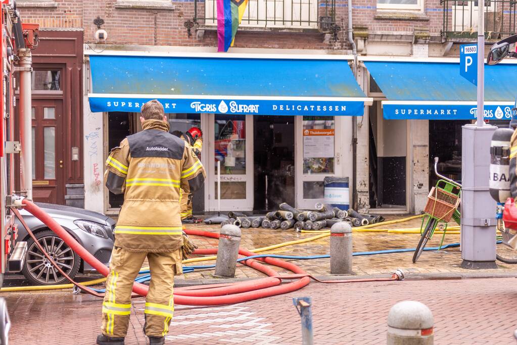 Gewonde bij hevige brand in horecazaak