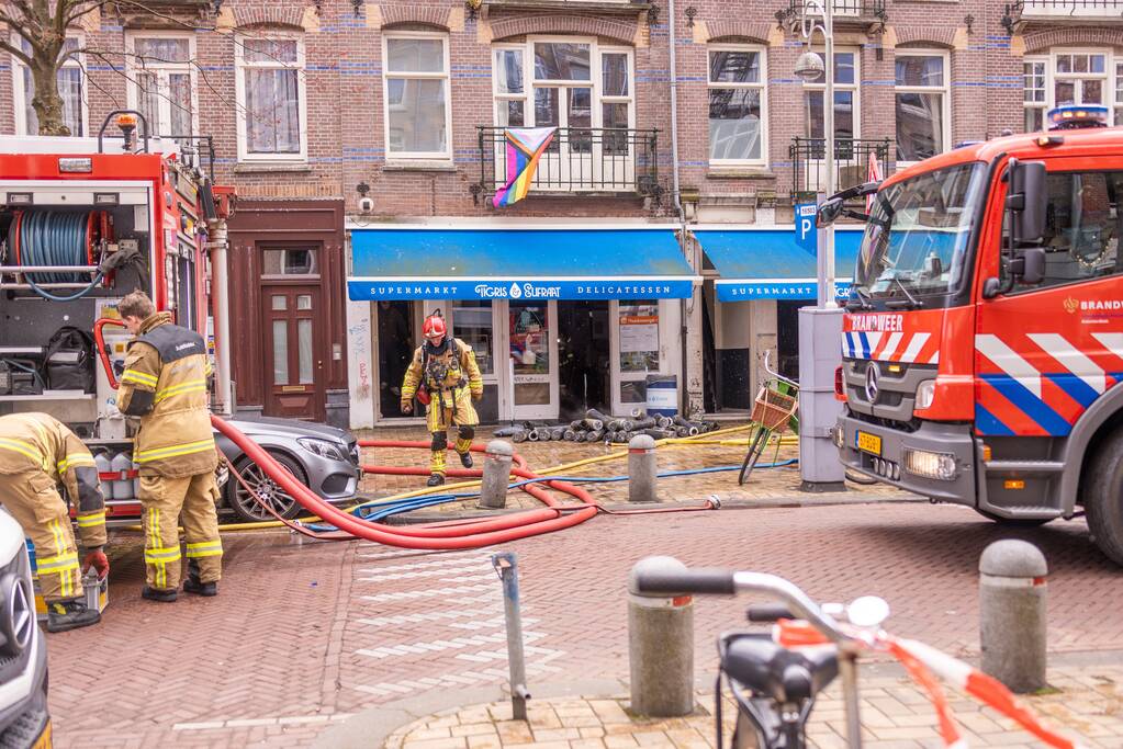 Gewonde bij hevige brand in horecazaak