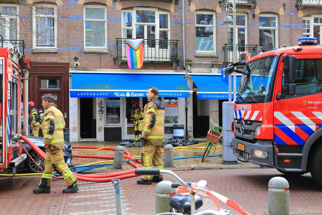 Gewonde bij hevige brand in horecazaak