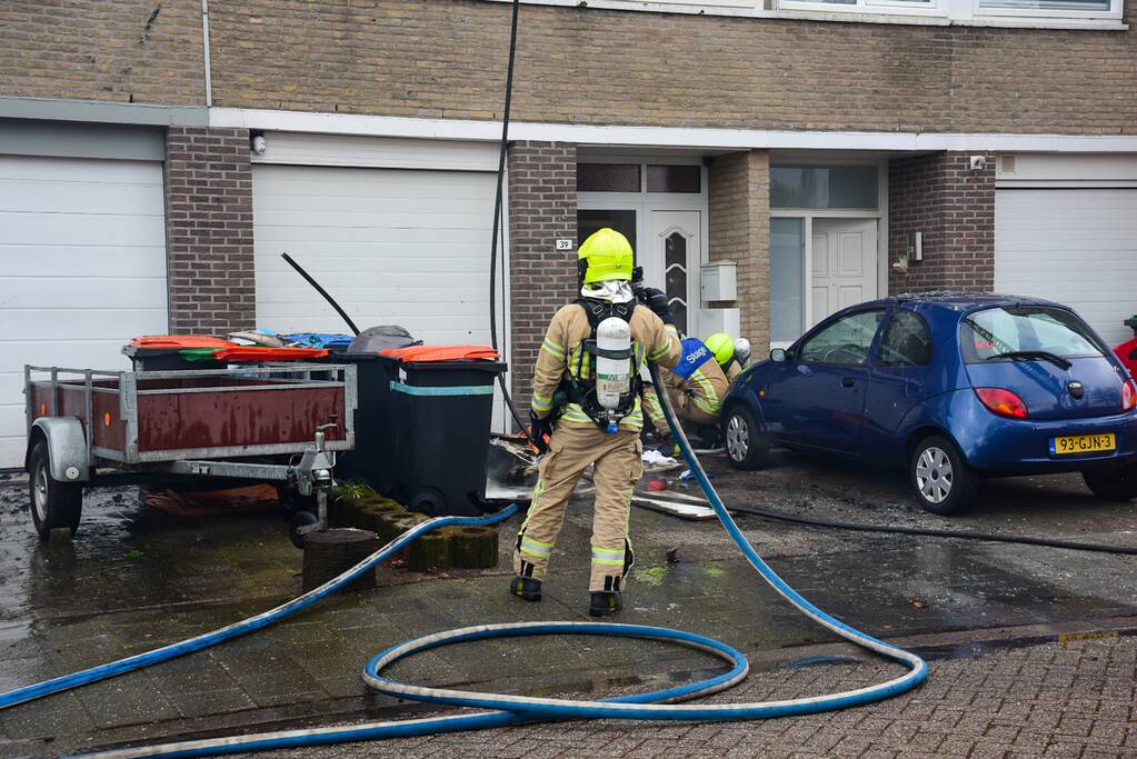 Slaapkamer compleet verwoest door uitslaande brand