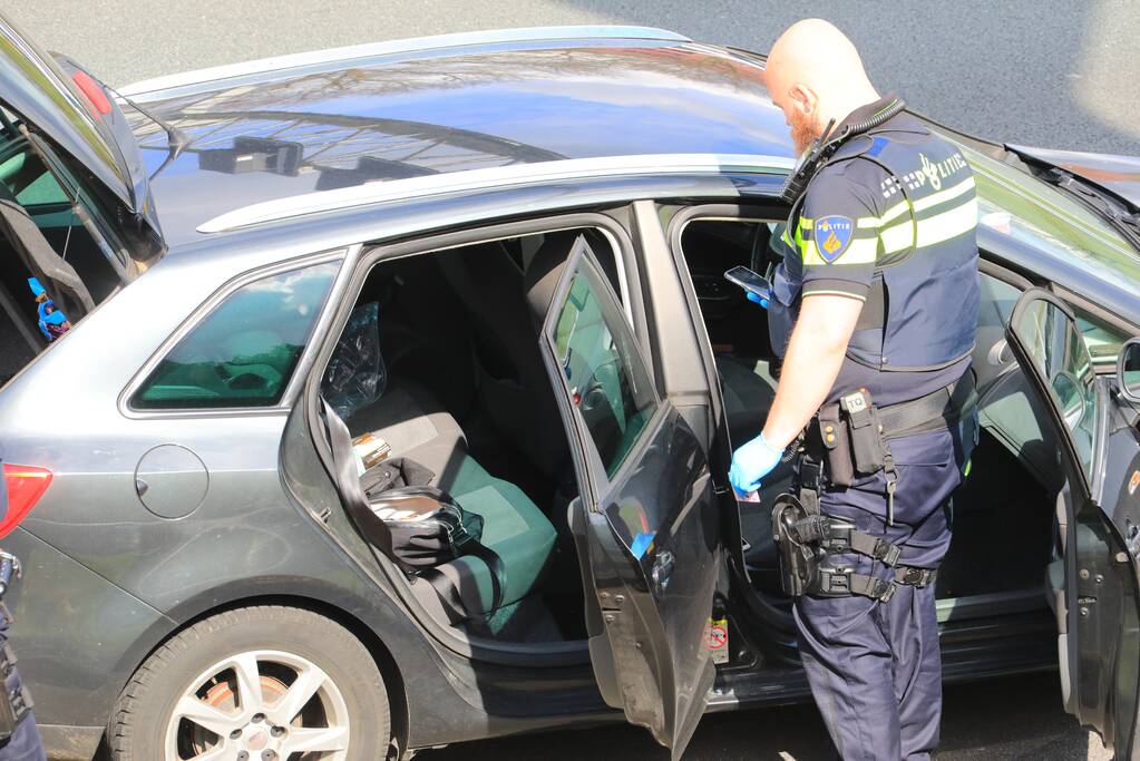 Grote zoekactie naar gevluchte mannen