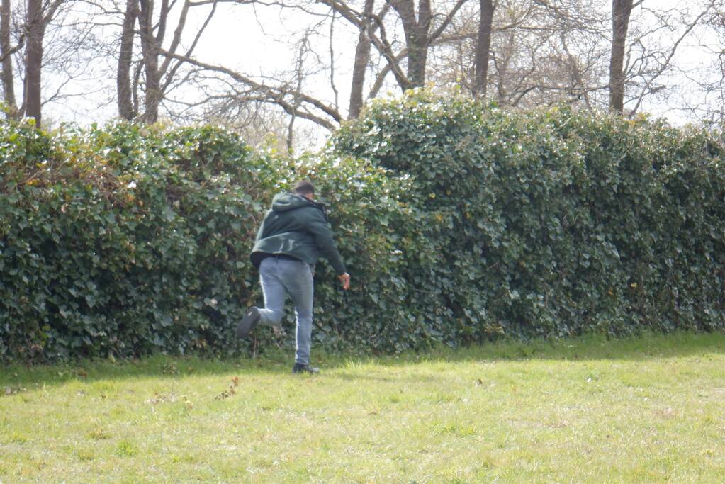 Grote zoekactie naar gevluchte mannen