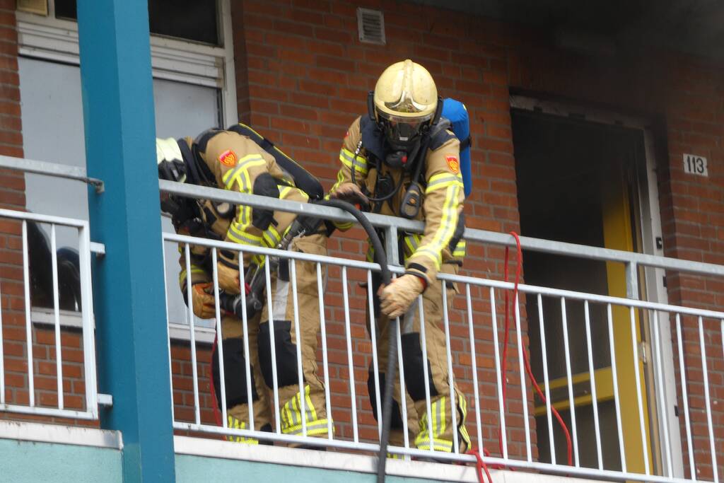 Veel schade na keukenbrand in flatwoning