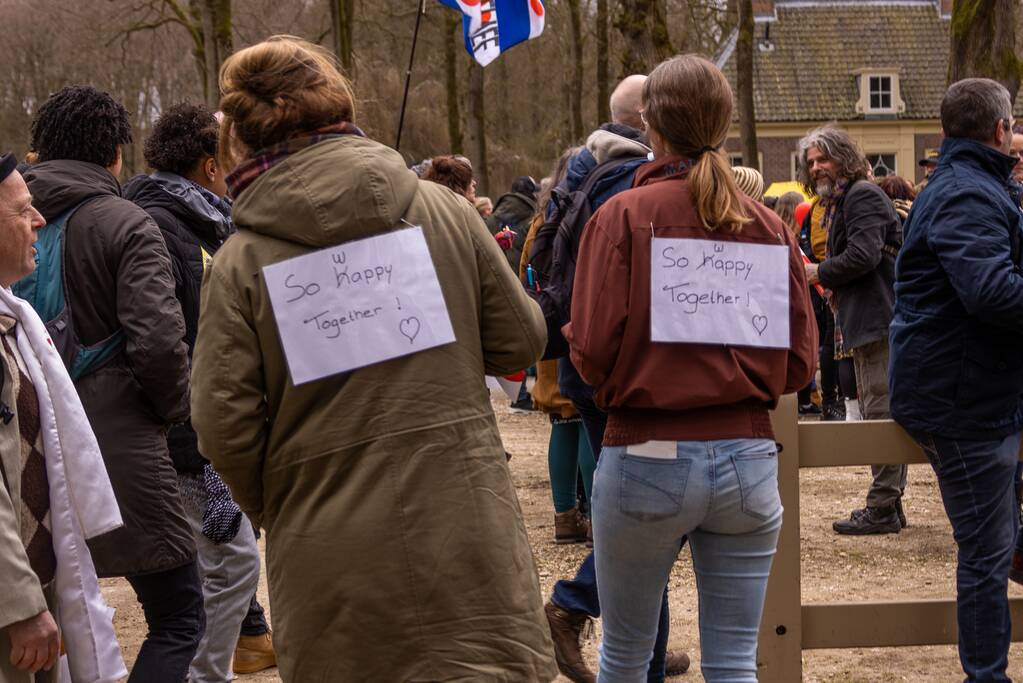 Demonstratie Kasteel Groeneveld tegen coronabeleid