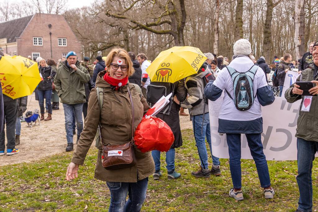 Demonstratie Kasteel Groeneveld tegen coronabeleid