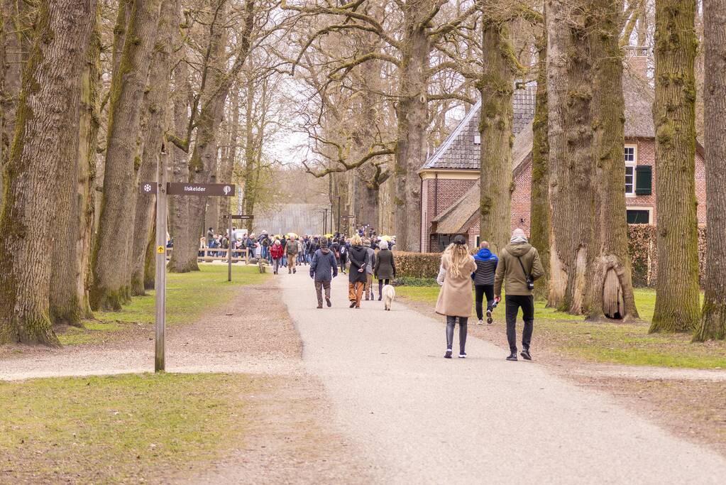 Demonstratie Kasteel Groeneveld tegen coronabeleid