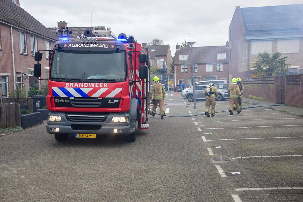 Uitslaande brand in schuur