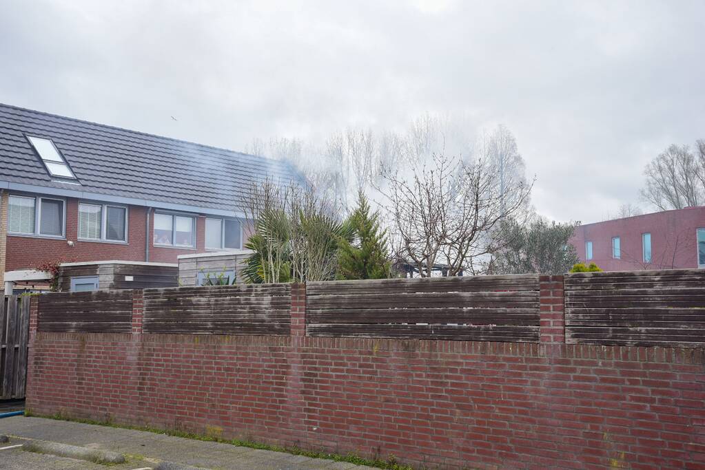 Uitslaande brand in schuur