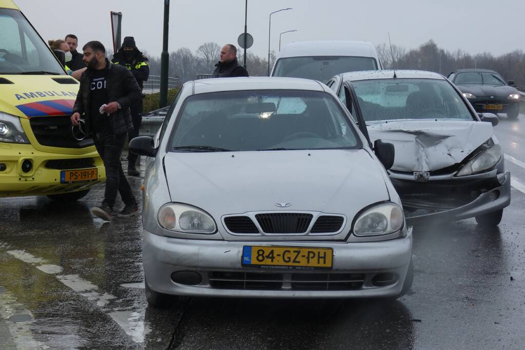 Veel schade bij ongeval met meerdere voertuigen