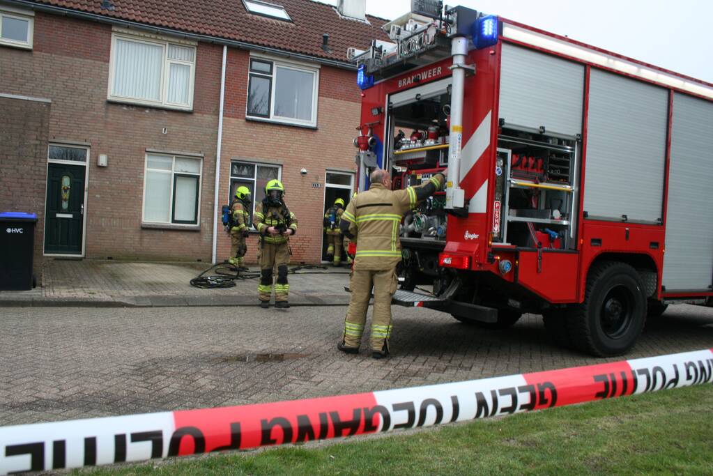 Veel rook bij brand in woning