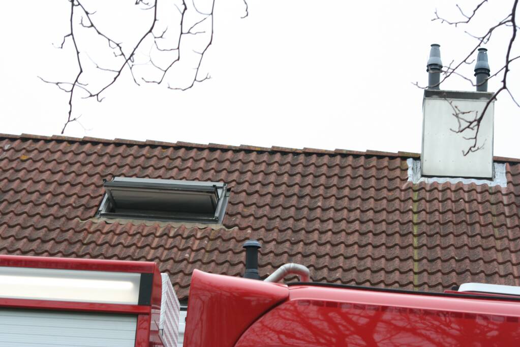Veel rook bij brand in woning