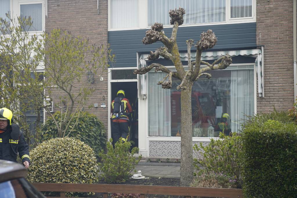 Veel rook bij brand in schoorsteen