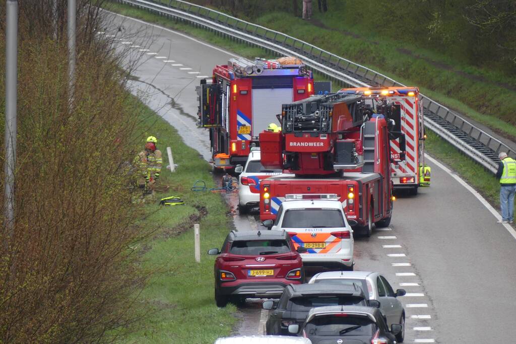 Meerdere hulpdiensten ingezet voor ongeluk met personenauto