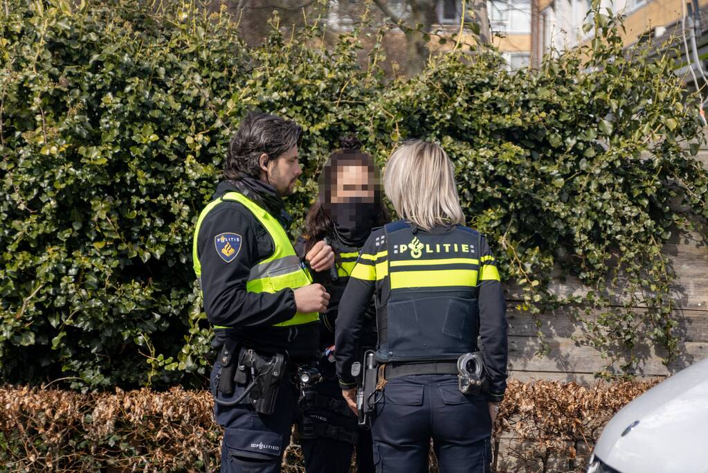 Persoon aangehouden na mishandeling in woning