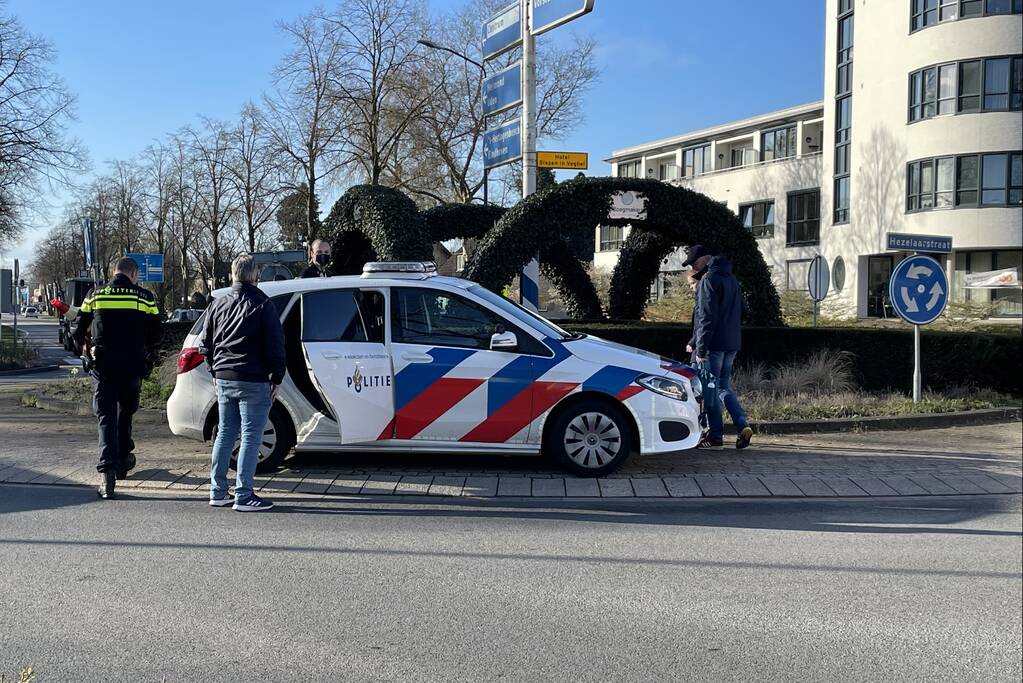 Overstekende fietsers aangereden door automobilist