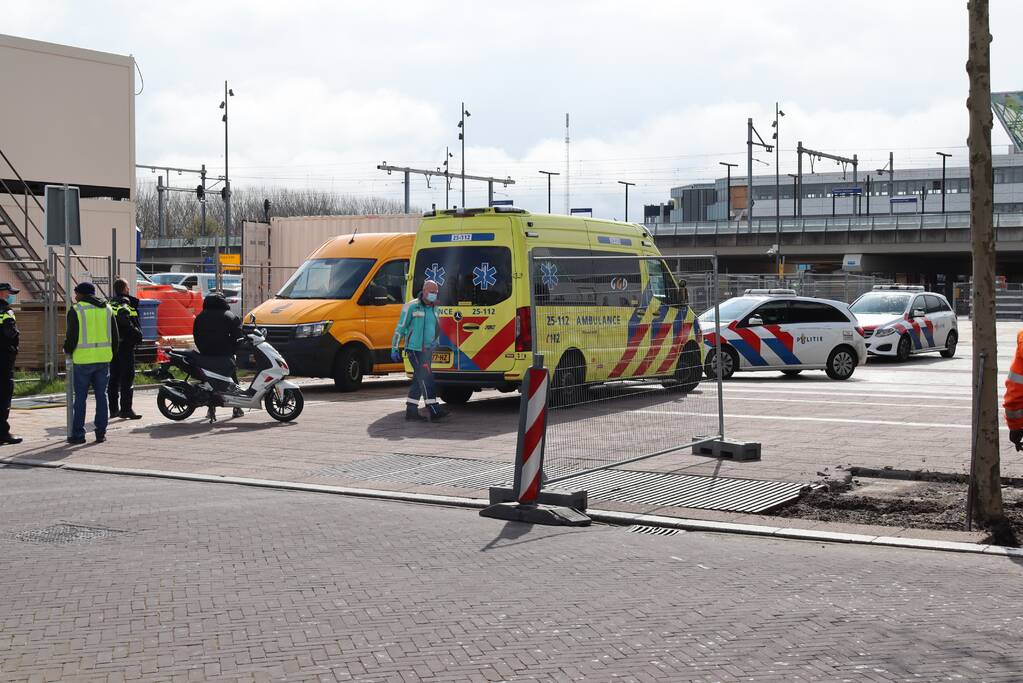 Voetganger gewond door aanrijding met scooterrijder