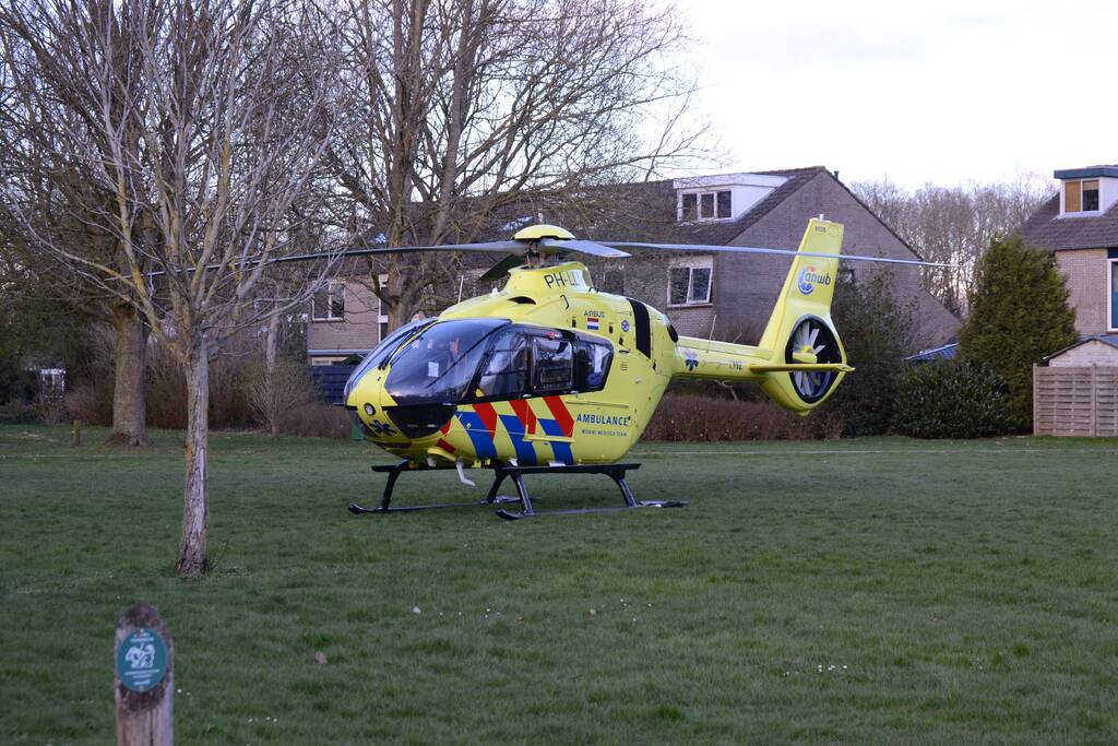 Traumahelikopter voor incident in woning