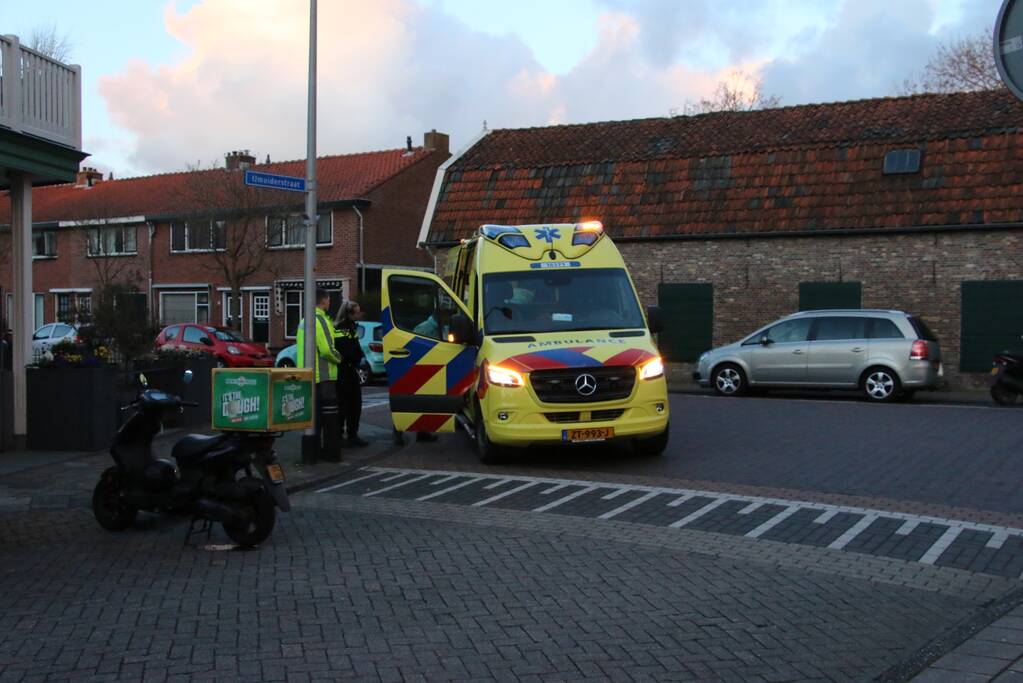 Maaltijdberzorger onderuit met scooter