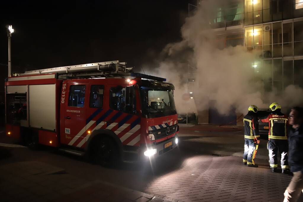 Auto gaat in vlammen op