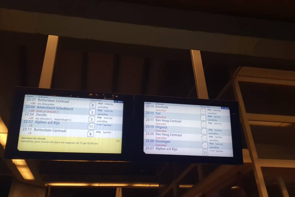 Geen treinen door ongeval bij station