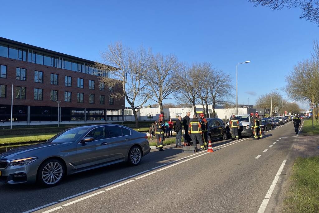 Taxibus met kinderen betrokken bij ongeluk