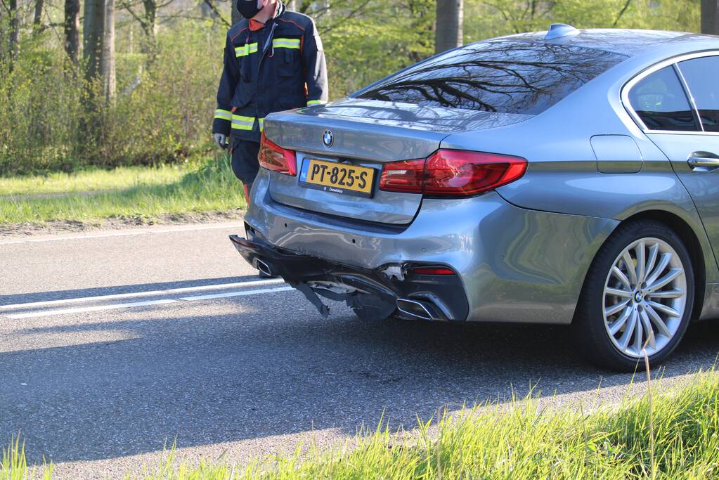Taxibus met kinderen betrokken bij ongeluk