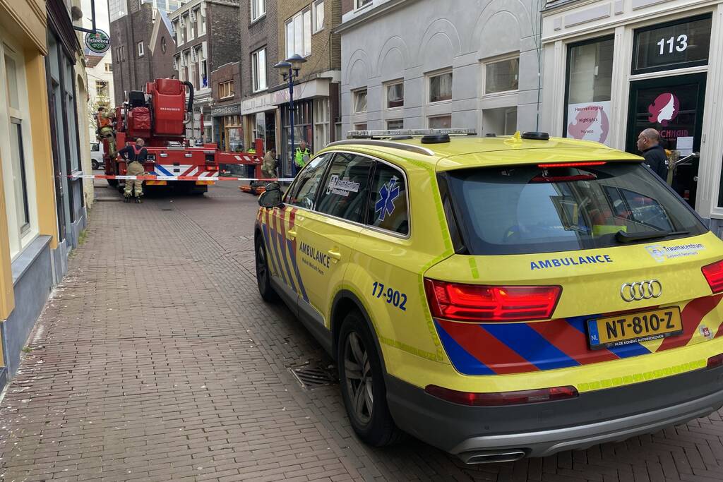 Persoon gewond na steekincident in woning