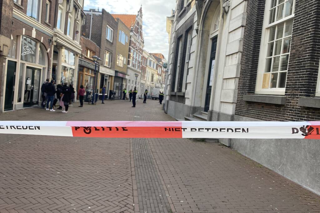 Persoon gewond na steekincident in woning