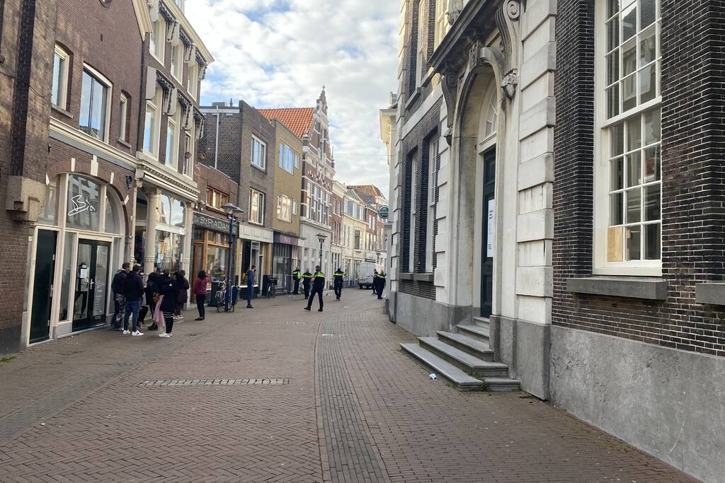 Persoon gewond na steekincident in woning