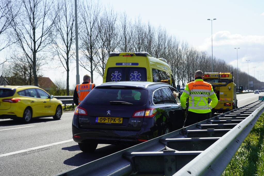 Bestuurder gecontroleerd na kop-staart ongeluk
