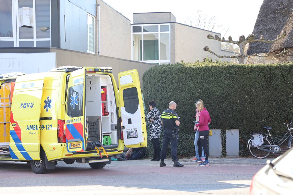 Fietser gewond bij botsing met auto