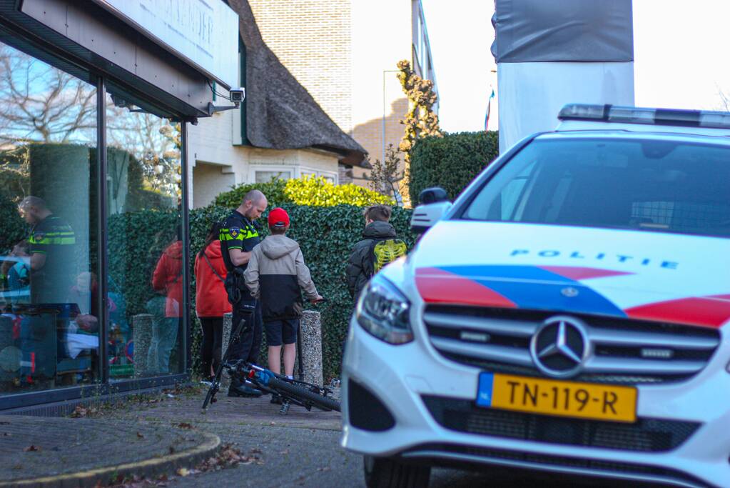 Fietser gewond bij botsing met auto