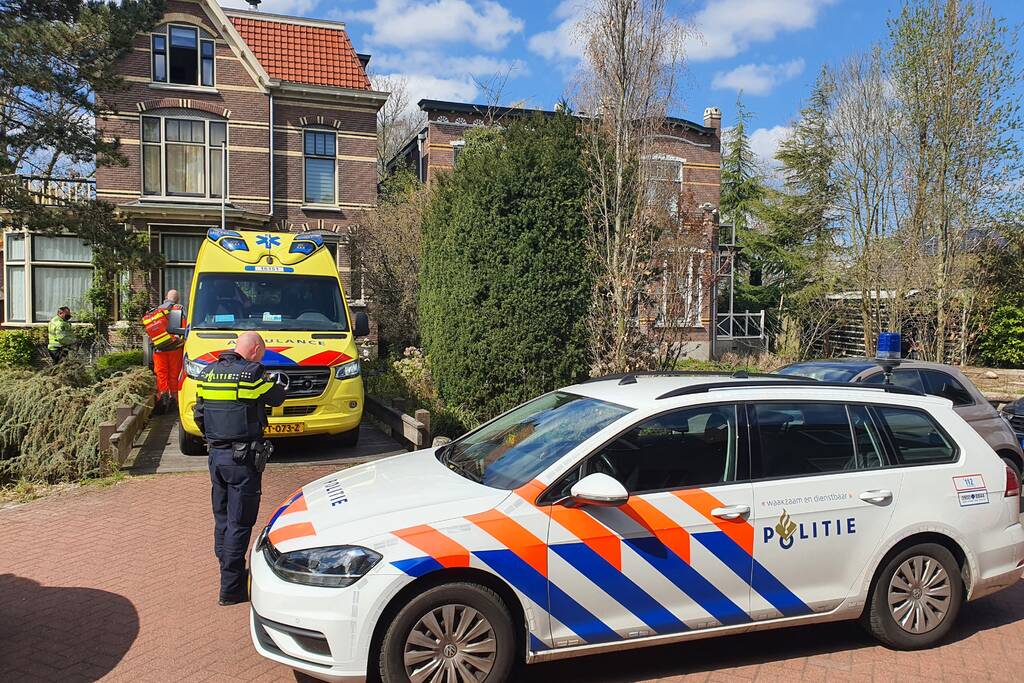 Traumahelikopter landt in tuin voor incident