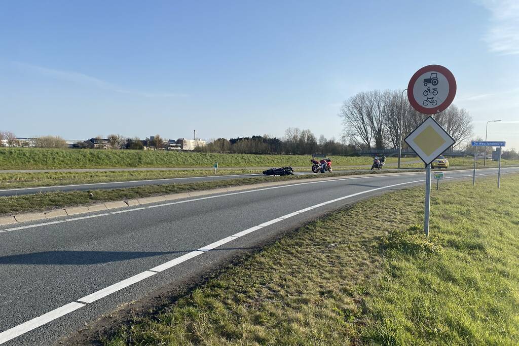 Dode en gewonde bij ongeval met motor
