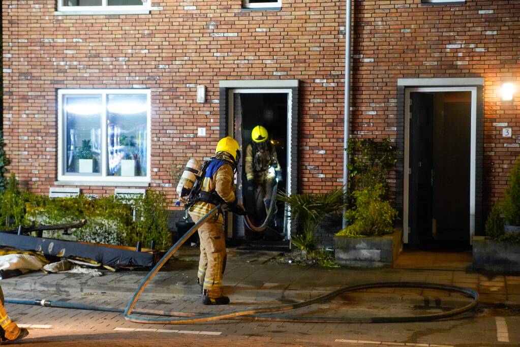 Uitslaande brand in slaapkamer