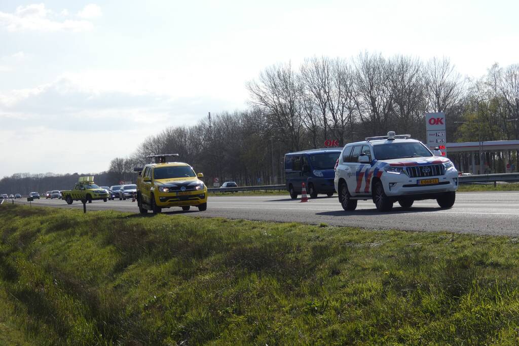 Auto verliest wiel bij ongeval