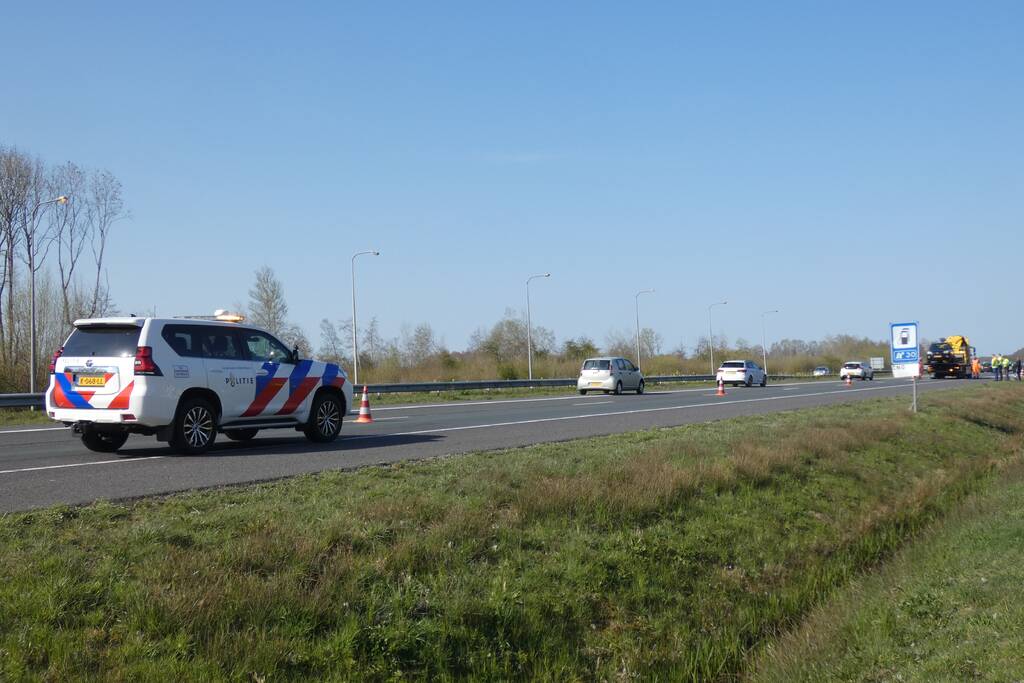 Auto verliest wiel bij ongeval