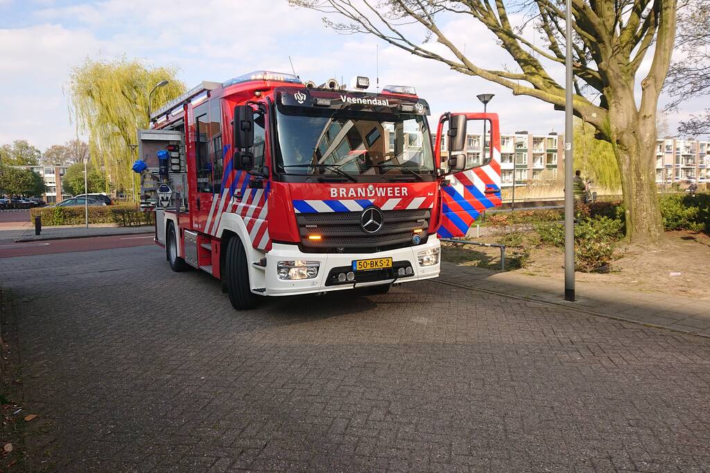 Kind vast in speeltoestel