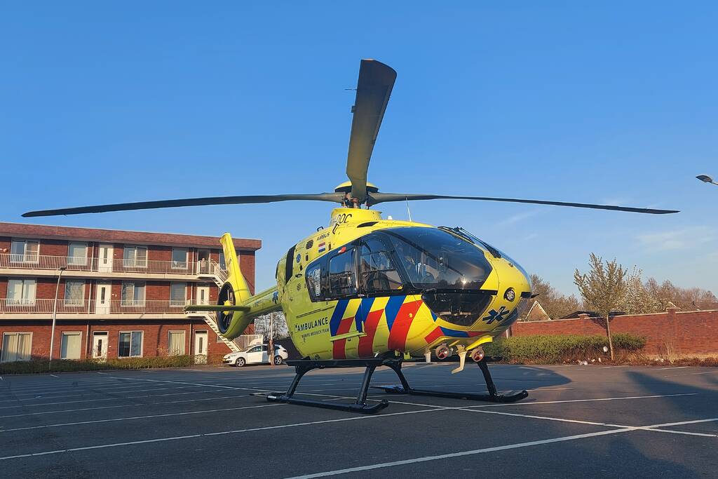 Traumahelikopter ingezet voor incident in woning