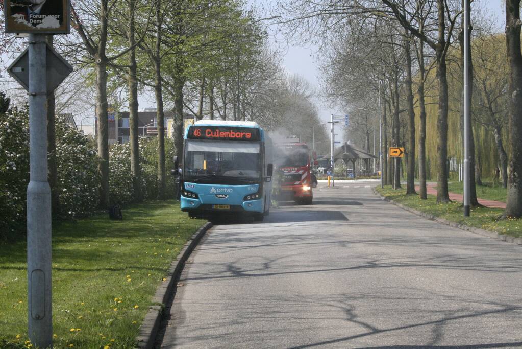 Veel rook bij brand in stadsbus
