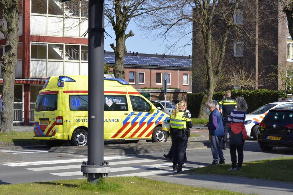 Voetganger aangereden op zebrapad