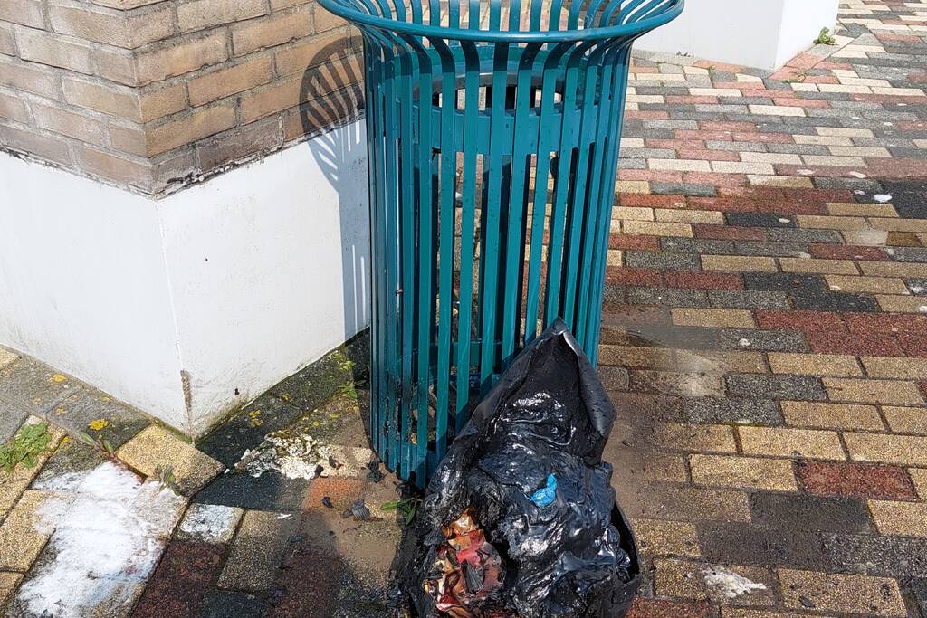 Opnieuw brand in prullenbak