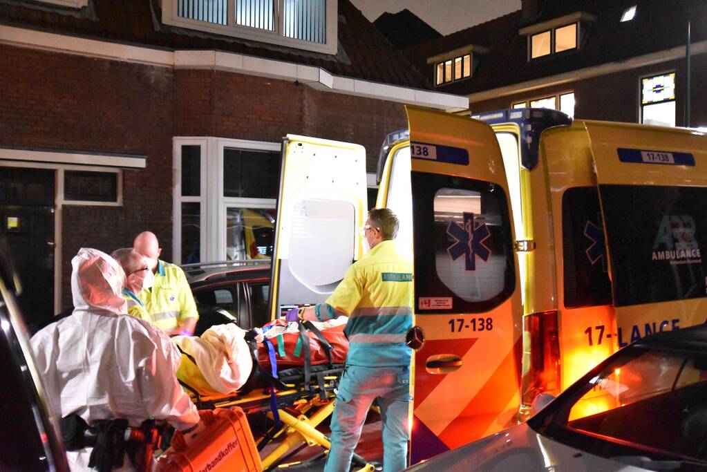 Zwaargewonde en aanhouding bij steekpartij