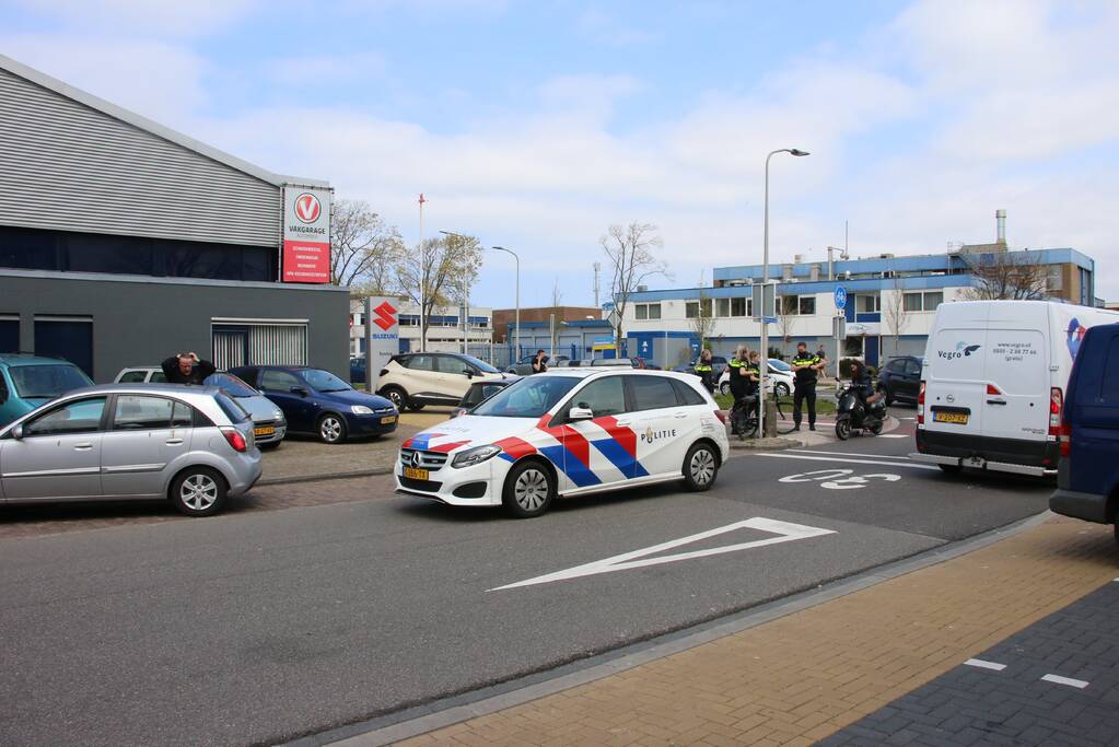 Fietsster gewond bij aanrijding met auto