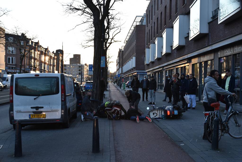 Scooterrijder gewond bij aanrijding