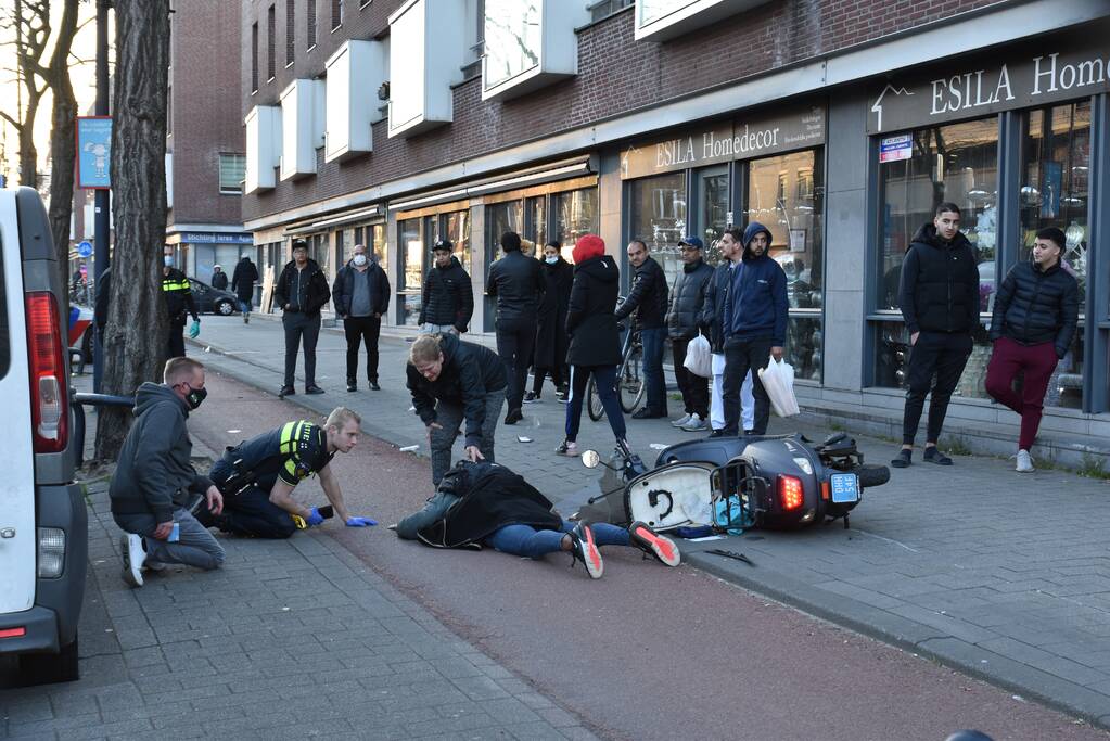 Scooterrijder gewond bij aanrijding