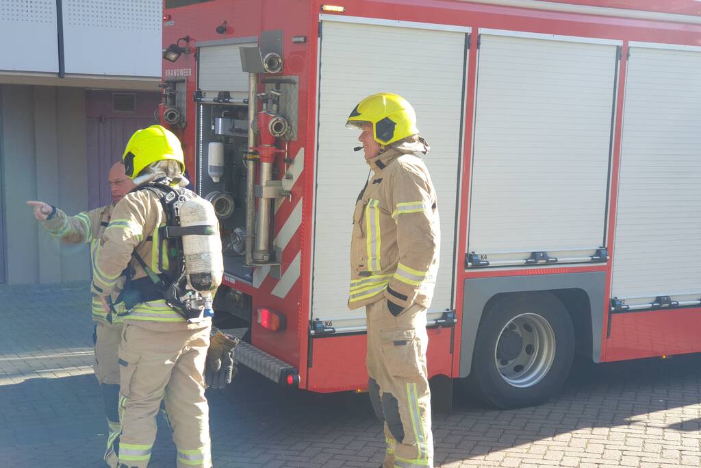 Brandweer blust keukenbrand in appartementencomplex