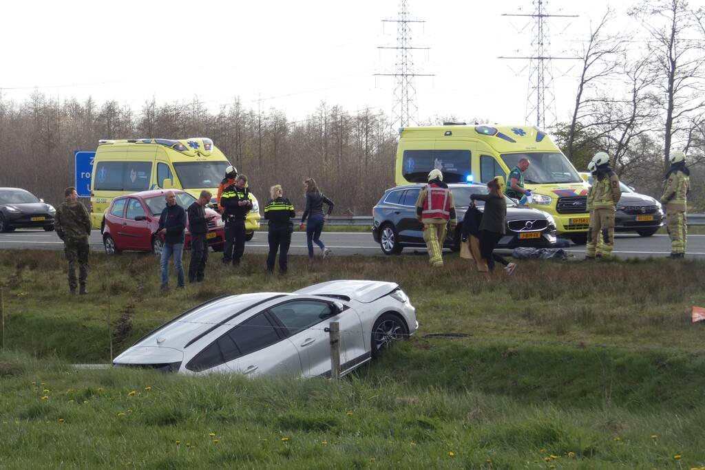 Zwaar ongeval tussen drie voertuigen
