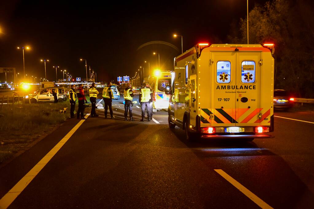 Twee gewonden achtergelaten na ernstig ongeval